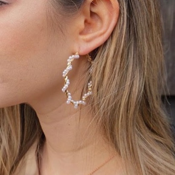 Twisted Faux Pearl Gold Hoop Earrings - Picture 6 of 8